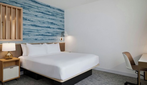 Studio, 1 King Bed with Sofa bed, Non Smoking