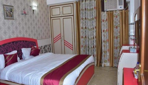 Classic Double Room