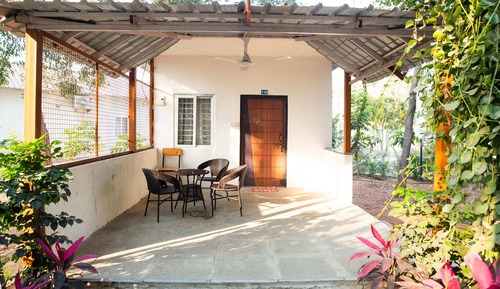 Grand Cottage