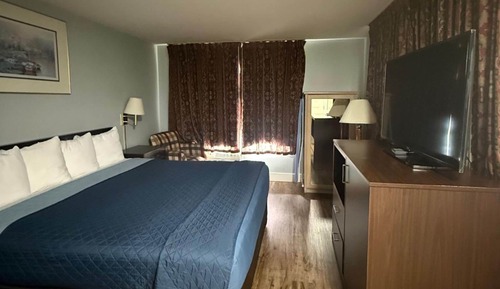 Deluxe Room, 1 King Bed, Non Smoking