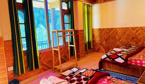 Deluxe Quadruple Room, Hill View