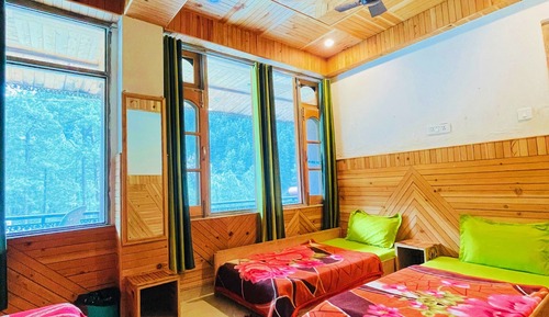 Family Room, Hill View