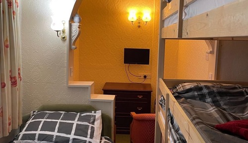 Deluxe Quadruple Room