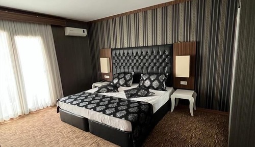 Royal Triple Room