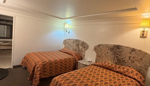 Standard Room, 2 Double Beds