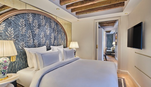 Superior Suite, 1 King Bed, City View (Vendôme Apartment)