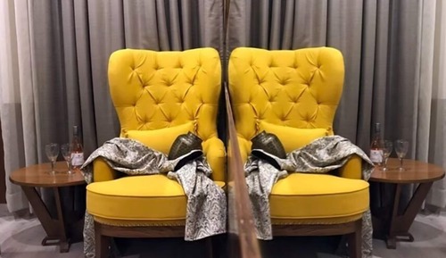 Signature Room
