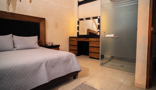 Deluxe Room, Balcony