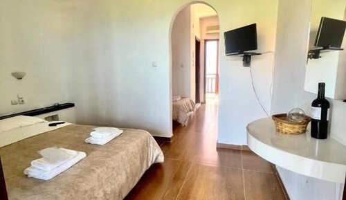 Classic Quadruple Room, Balcony, Beach View