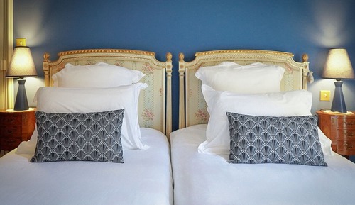 Comfort Quadruple Room, Park View (Moulin A Vent)