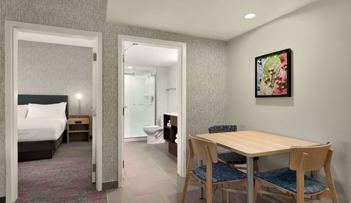 Suite, 1 King Bed (Roll-In Shower)