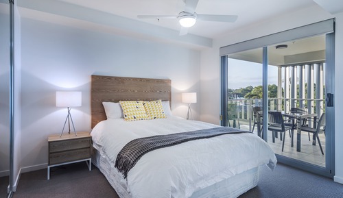 1 Bedroom Queen Apartment
