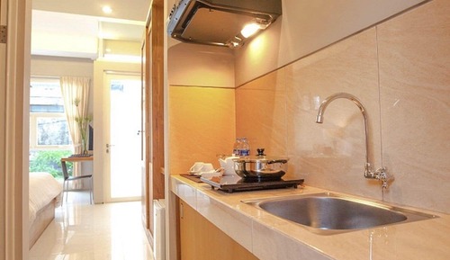 Master Suite, Balcony