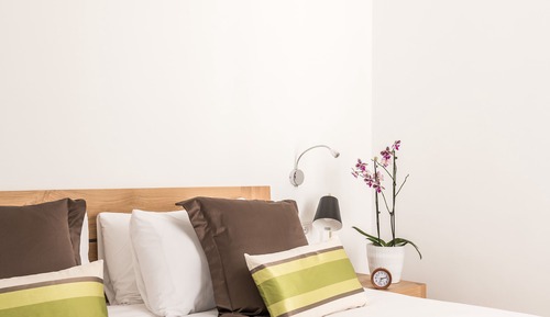 Suite (Frare)