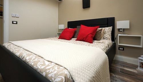Economy Room