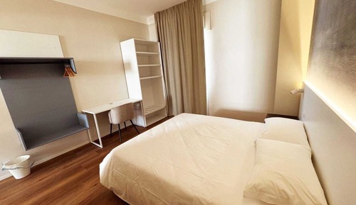 Deluxe Room, Courtyard View