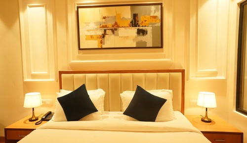 Economy Room, Garden View