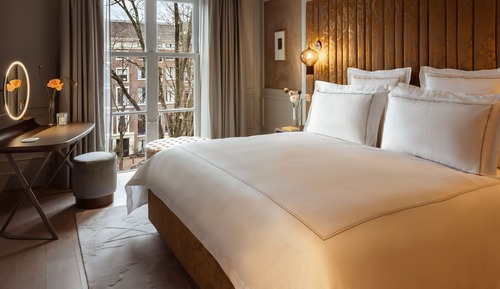 Executive Suite, Canal View