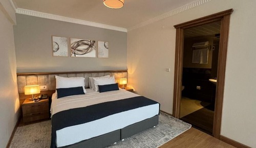 Family Suite, City View