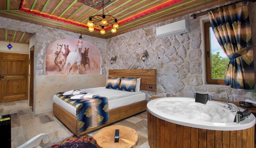 Luxury Room, Garden View