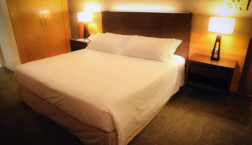 Suite, 1 King Bed, Non Smoking