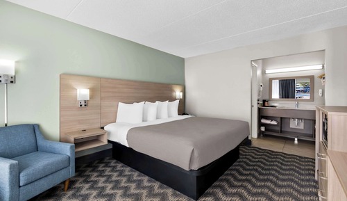 Standard Room, 1 King Bed, Non Smoking