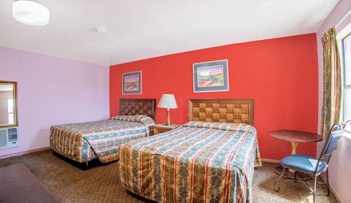 Standard Room, 2 Queen Beds, Smoking