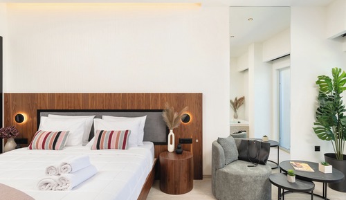 Sunlounge Seafront Suite with Indoor Hot tub