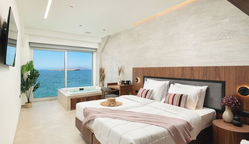 Junior Seafront Suite with Balcony