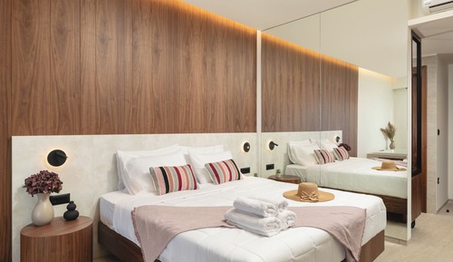 Junior Seafront Suite