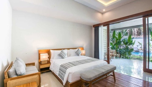 Premier Room