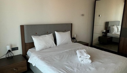 Deluxe Apartment, City View