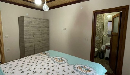 Economy Condo, Mountain View