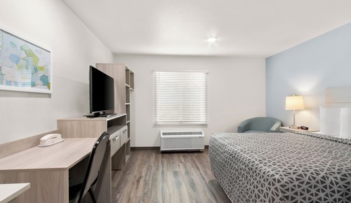 Standard Room, 1 Queen Bed, Non Smoking