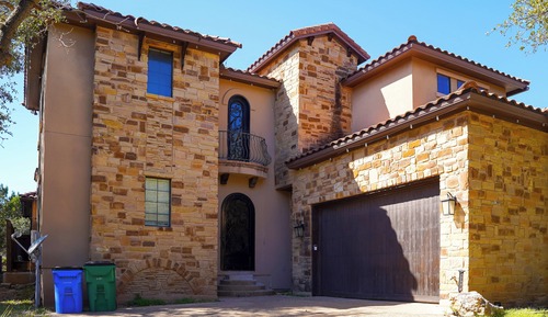 House (6 Bedrooms)