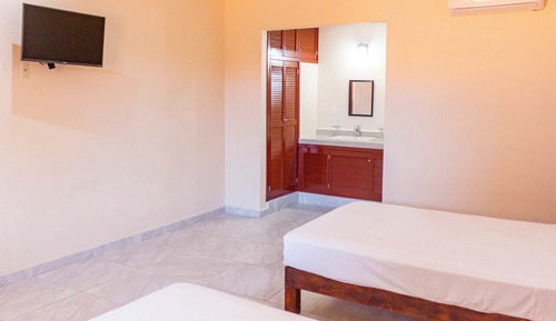 Standard Room, 2 Double Beds