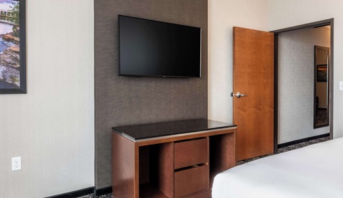 Suite, 1 King Bed with Sofa bed, Refrigerator & Microwave (2 Rooms)