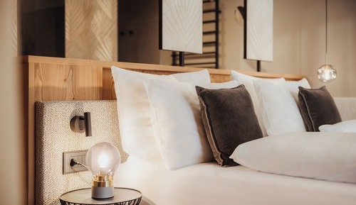 Elite Room