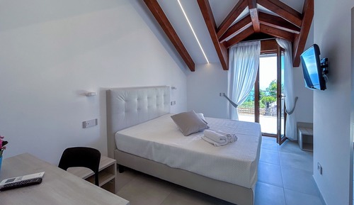 Deluxe Double Room, Terrace, Sea View