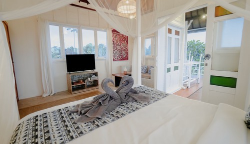 Studio, Balcony, Garden View