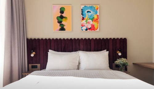 Medium Room