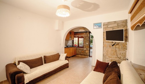 Suite, City View