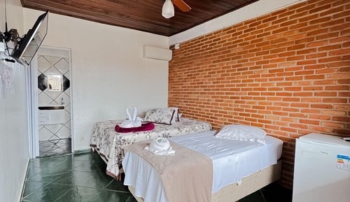 Standard Suite, Private Bathroom, City View