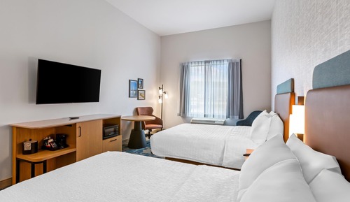 Room, 2 Queen Beds, Accessible (Mobility, Hearing, Roll-In Shower)