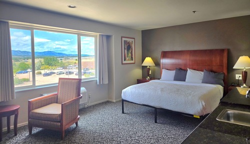 Suite, 1 King Bed