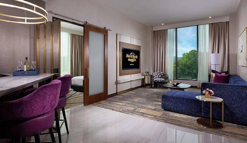 Superior Suite, 1 King Bed, Corner