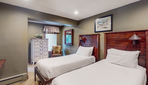 Condo, 3 Bedrooms