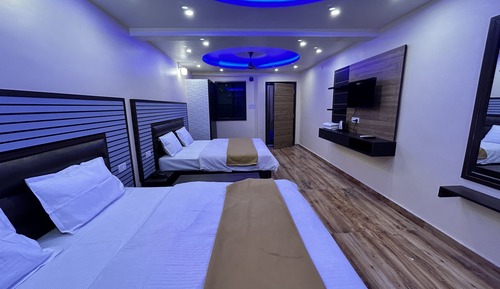 Luxury Quadruple Room