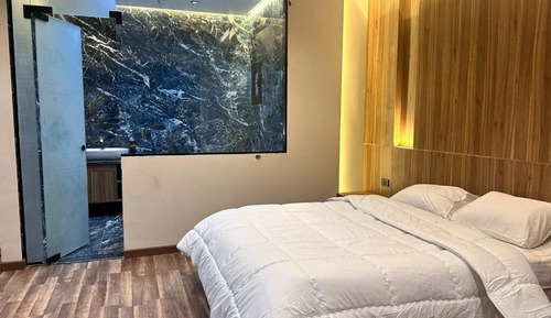 Superior Room, 1 Large Twin Bed