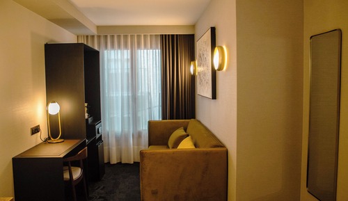 Superior Double Room, City View